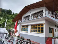Apple Orchard Resort Hotels in Kempty Range