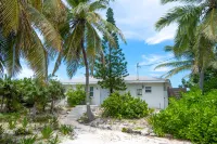 Beachfront White Palm Villa - Tar Bay Hotels in 
