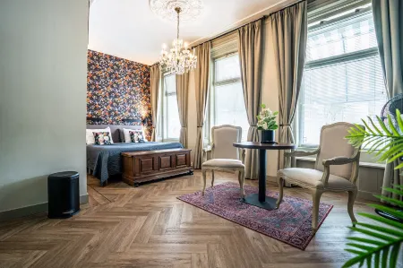 The Hogg House Отели рядом с достопримечательностью «Simplon Poppodium»