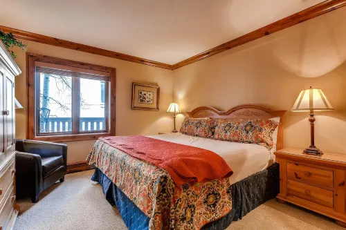 Westwind 201 2Bd 2BA Platinum Condo in Lionshead Village