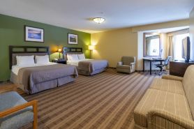 ทรัคกี้ ดอนเนอร์ ลอดจ์