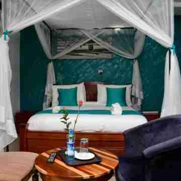 Lux Suites Elgon View Holiday House Rooms