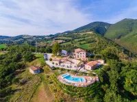La Castellaia Resort Hotels in Arcevia