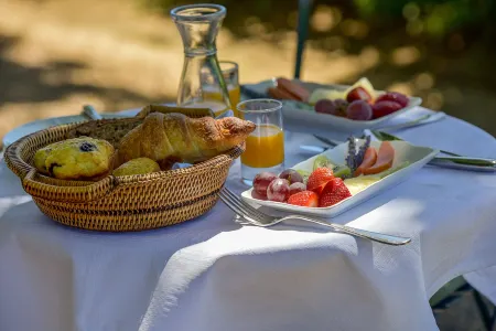 Auberge Clermont Отели рядом с достопримечательностью «First South African Perfume Museum»