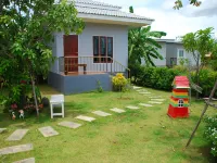 Pran Kiang Lay Hotels near Pak Nam Pran