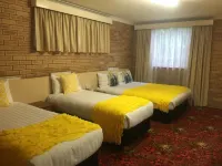 Blue Violet Motor Inn فنادق في East Toowoomba