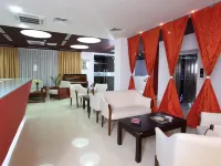 Cascade Hotel Hotels near Lovers' Park