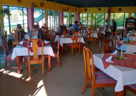 Hotel Posada de Don Rodrigo Panajachel Отели рядом с достопримечательностью «Porta Hotel del Lago»