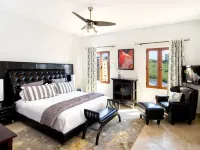Aqua Vue by Island Properties Online Hotels in Lowlands