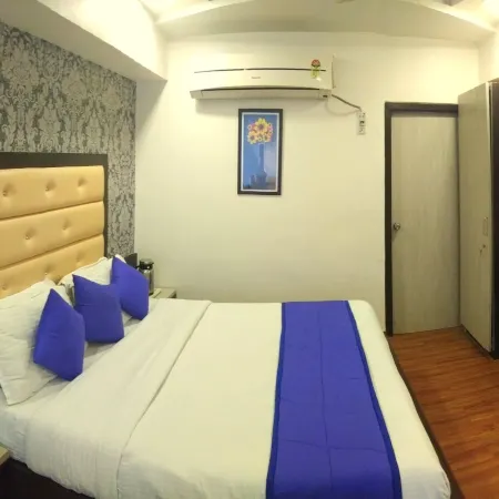 Hotel AVN Отели рядом с достопримечательностью «Храм Сомнатх»