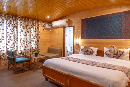 Hotel Volga Отели в г. Anantnag