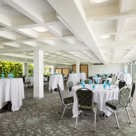 Grand Naniloa Hotel, a Doubletree by Hilton