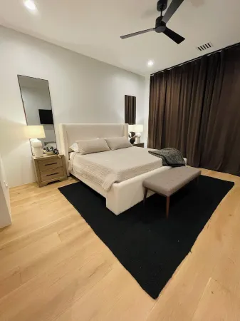 Luxurious King Suite in Gilbert. Private Entrance!