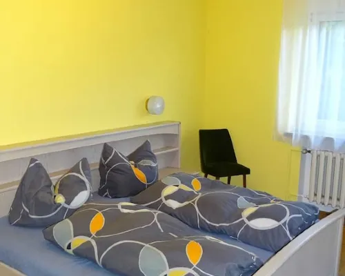 Ferienhaus Oma Inge Zwischen Goitzsche und Muldestausee Haustierfreundlich ! Hotels in Pouch