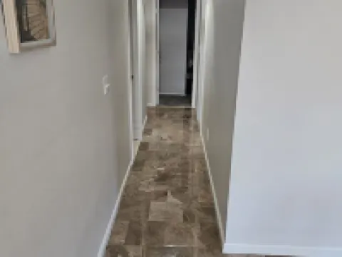 Enjoy this spacious 1 st floor Guest House "Serenity" near all the attractions. Hotels in Lake Como