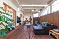 Beach & Bay - Modern Family Stay Glenelg North Hotels near Glenelg Visitor Information Centre