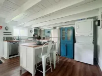 Hometract Cottage, Historic Property, UVA/Charlottesville/Ivy Hotels in Albemarle County