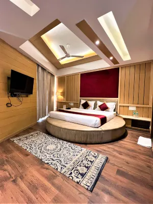 Clarion Inn Sevilla Hotels near Siswan Dam
