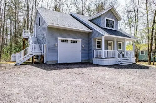 Sebago, newer construction, lake access, AC, 3bd2.5bth, Long Beach neighborhood