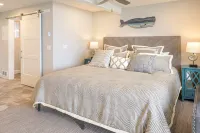 Private Hot Tub and Direct Beach Access - Stunning Beachfront Retreat