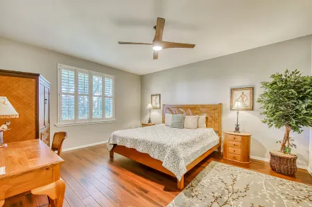 Ground-Floor Condo w/Shared Hot Tub, Pool, Gym, Central A/C, Free WiFi, Patio