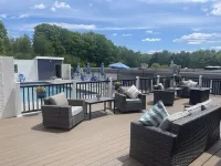 Lake Winnipesaukee Retreat Hotel di Gilford