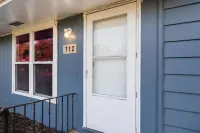 Perfect for Families and Local Exploration - Charming Cozy Retreat Hotels in Spring Bay Township