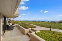 Oceanfront Luxury Retreat with Swimming Pools and Tennis Courts - Charming Coastal Escape