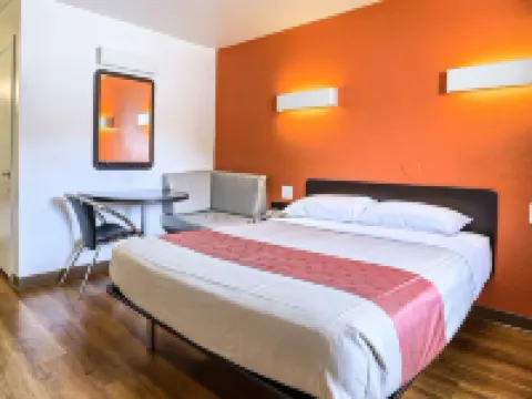 Super 8 by Wyndham Walnut Creek Hotels in Walnut Creek