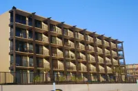 405 - 4th Floor "Port Hole" Penthouse