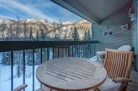 Spacious Home with Private Deck and Hot Tubs - Elegant Retreat