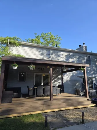 LARGE 5 BEDROOM HOME MINUTES FROM LBI