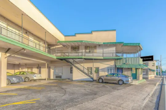 Economy Hotel Covington