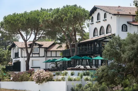 Hôtel les Hortensias du Lac Отели в г. Сортс-Оссегор