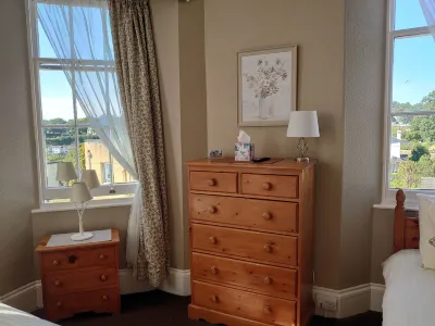 Ashleigh House Hotels near Torre