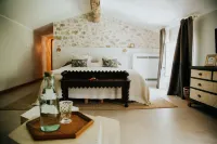 Le Moulin Camoula Hotels in Carros