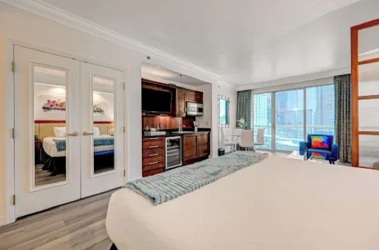 Lucky Gem Penthouse Suites at Signature