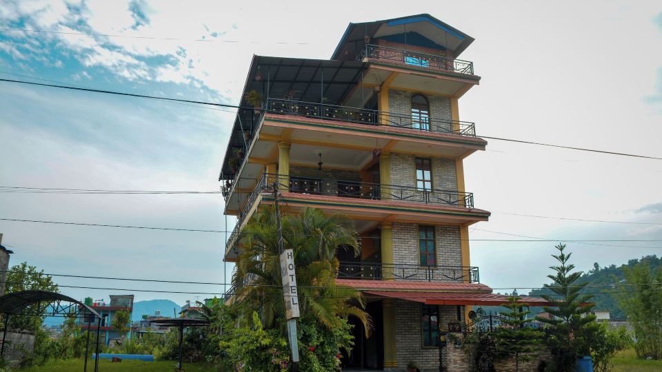 Hotel Young's Stupa