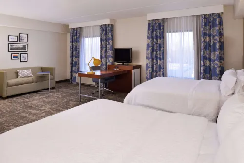 Hampton Inn & Suites Wilmington Hotels in Liberty Township