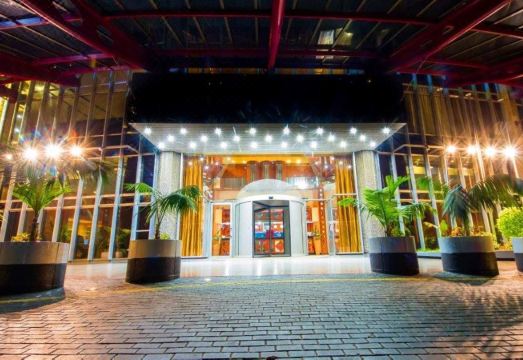 MonomotapaHotel Overview