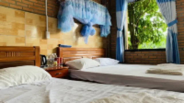 Gibbon Singing Home Stay Hotels in Nam Cat Tien