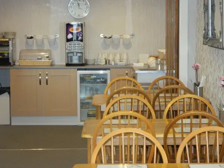 Ocean Bay Отели рядом с достопримечательностью «Solaris Centre»