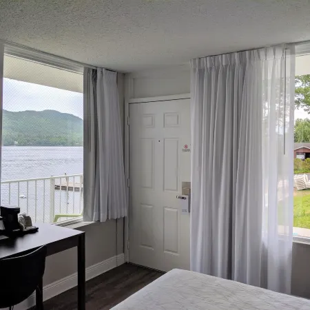 Lakefront Terrace Resort