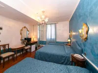 Hotel Pantalon Hotels near A Plus A Gallery