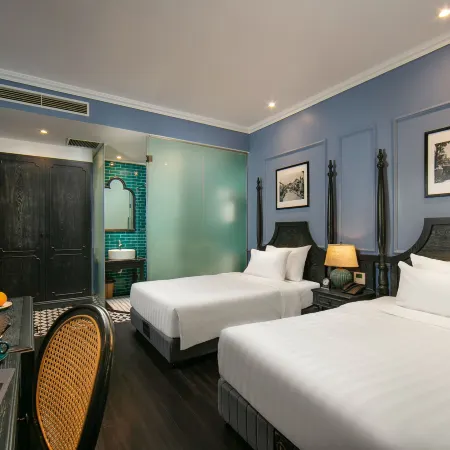 The Exquisite HaLong Hotel Отели в г. Халонг