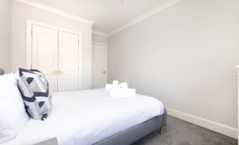 Joivy Modern Flat with Free Parking