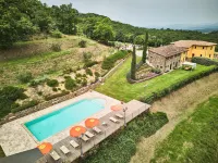 Farmhouse in Chianti with Pool and Garden -  case vacanza in affitto