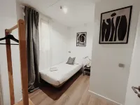 Express Apartments by gaiarooms