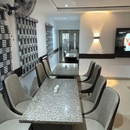 Foramot Suite