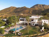 Boutique Hideaway Cortijo El Sarmiento فنادق في موجاكار